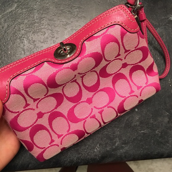 NWOT Pink Coach Wristlet - Picture 1 of 6
